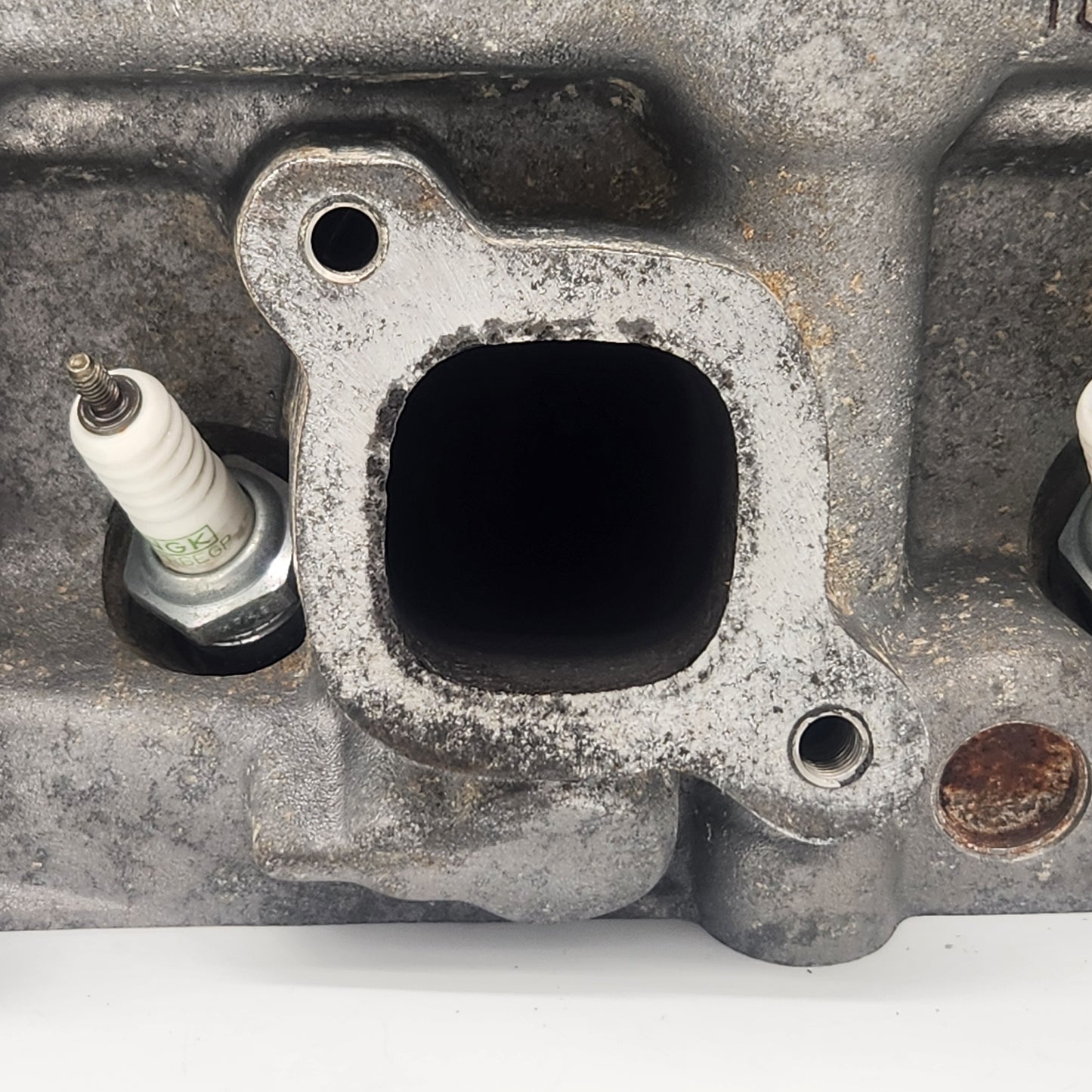 531 Volvo Penta 8v Cylinder Head B230