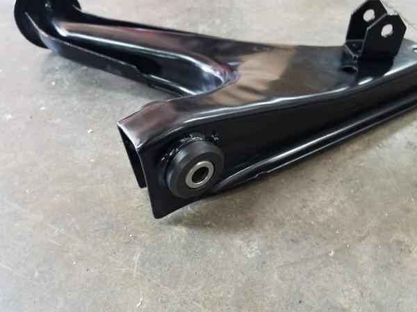 Volvo 240 trailing deals arm